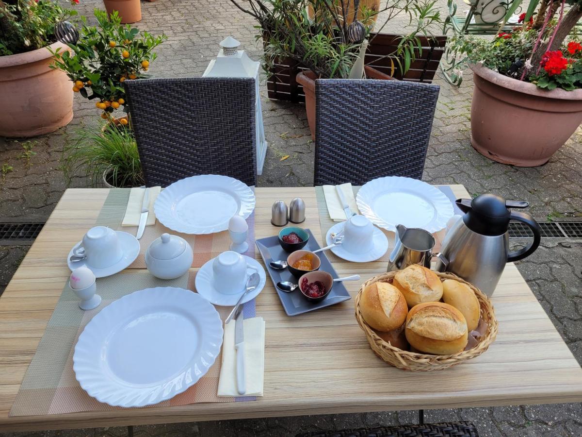 Weingut Und Gaestehaus Vongerichten Oberhausen  Exterior foto