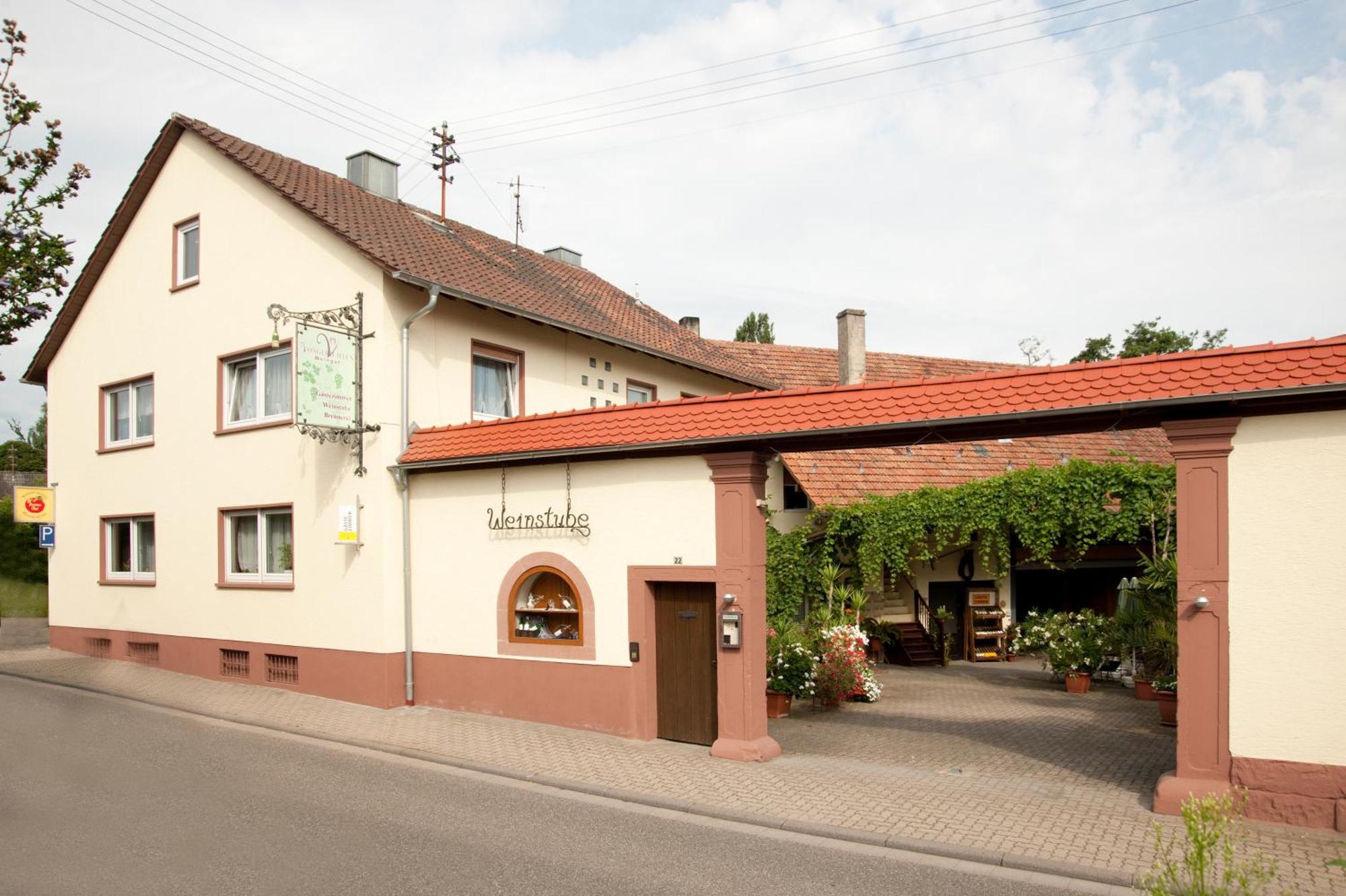 Weingut Und Gaestehaus Vongerichten Oberhausen  Exterior foto