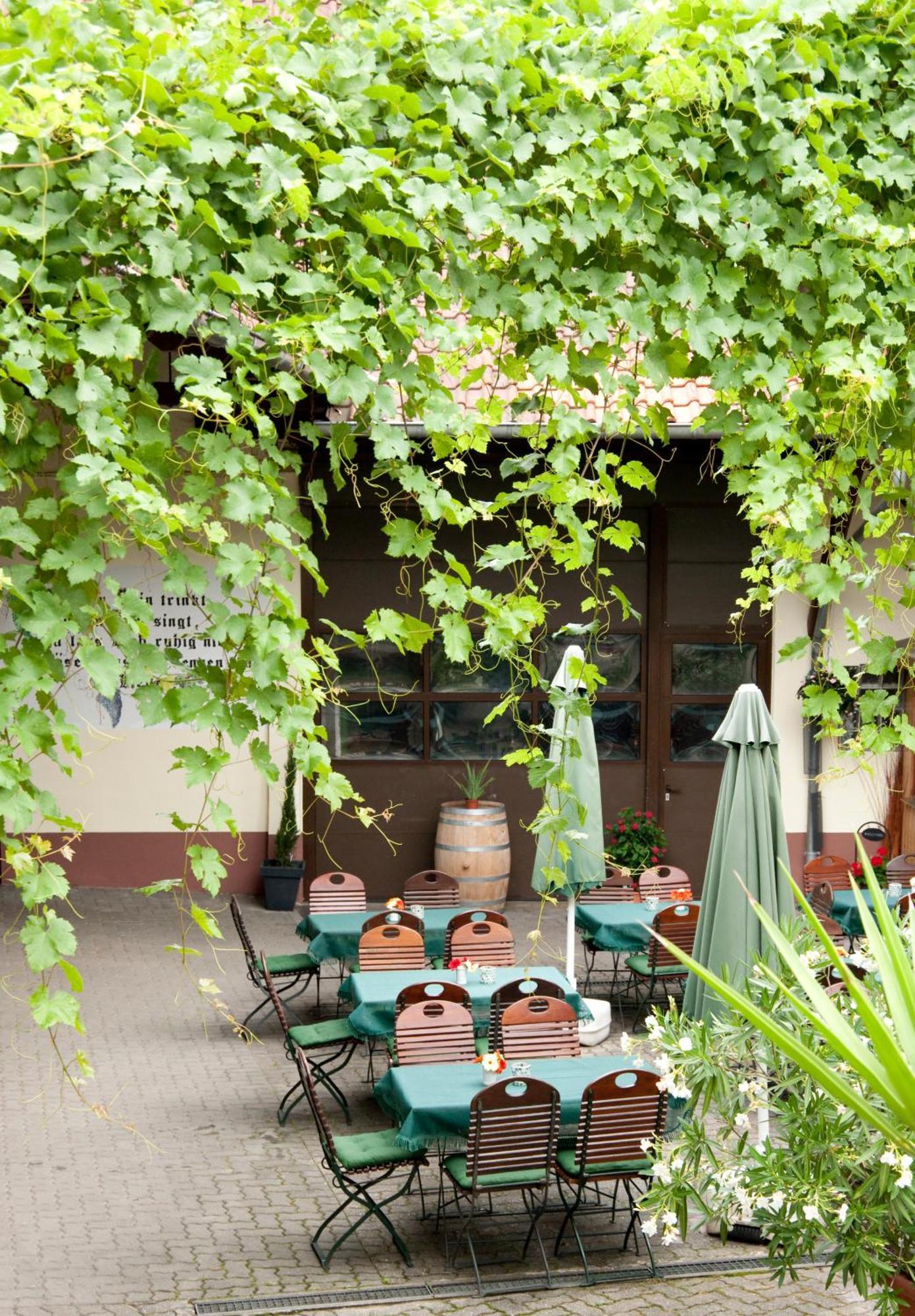 Weingut Und Gaestehaus Vongerichten Oberhausen  Exterior foto